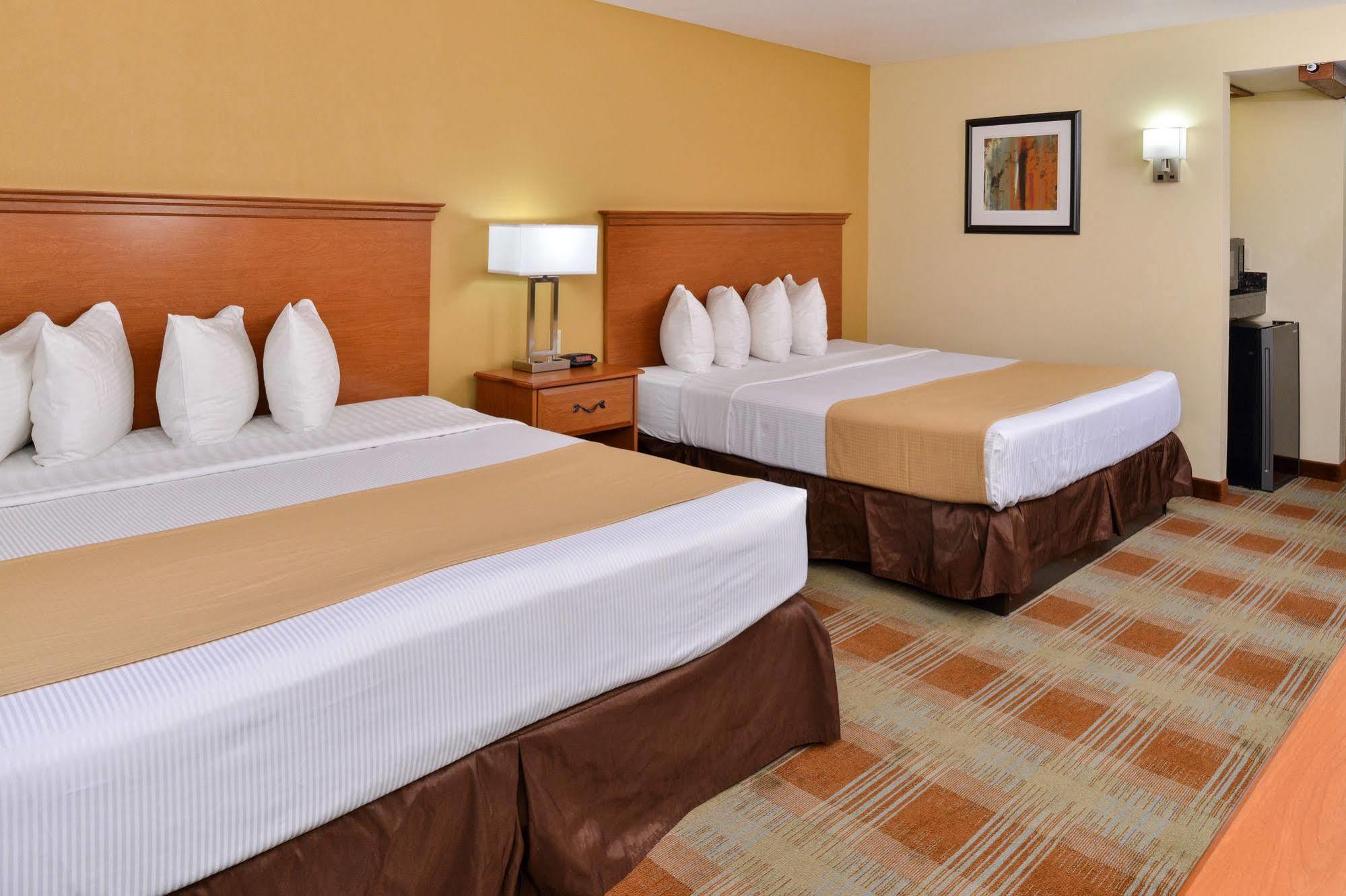 Best Western Kiva Inn Форт Коллинс Экстерьер фото